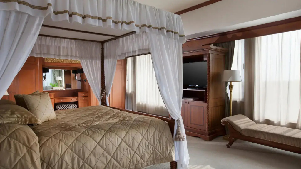 Presidential Double Suite (full double bed)