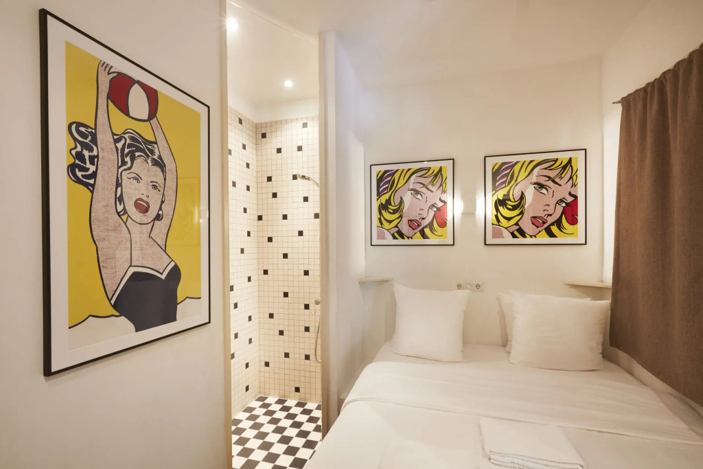 hotel photo