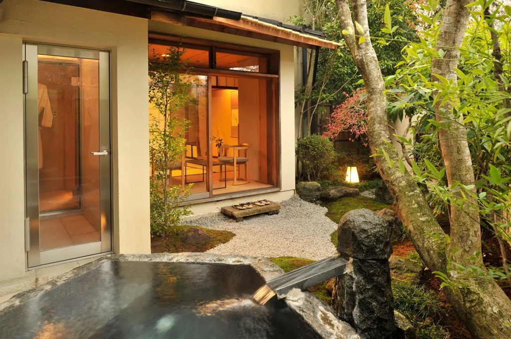 Open-air Bath Tsubaki