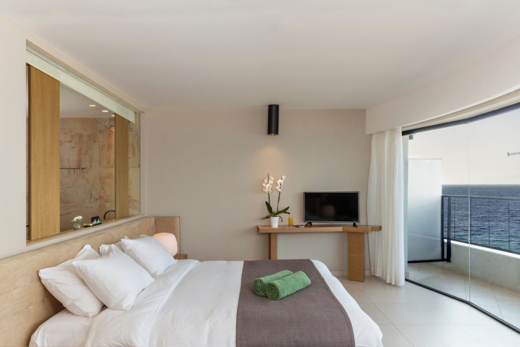 Panoramic Mediterranean Double Suite (full double bed)