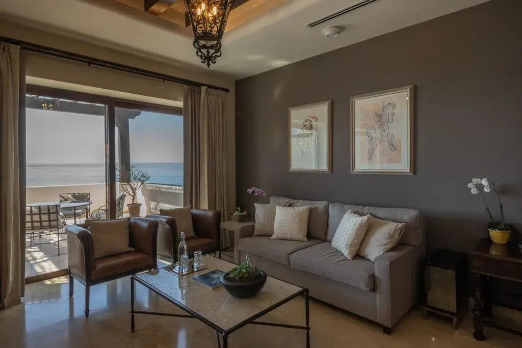 Master with Terrace Double Suite with ocean view (full double bed)