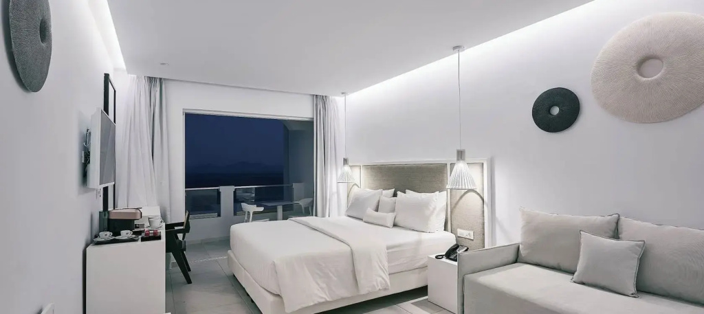 Privilege Double Junior Suite with garden view (full double bed)