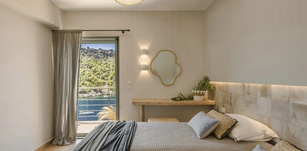 2 Bedrooms Palatsina Villa