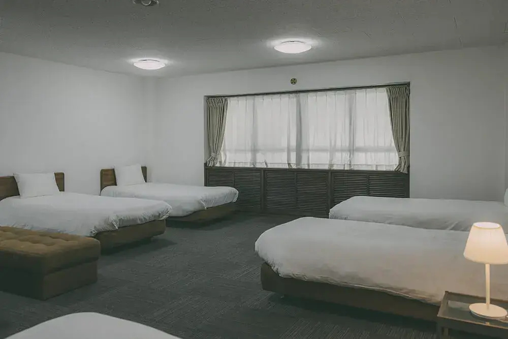 Western-Style Quintuple room