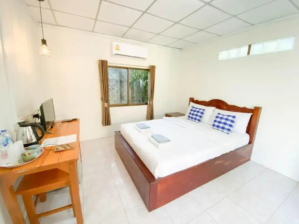 Budget Double room (full double bed)