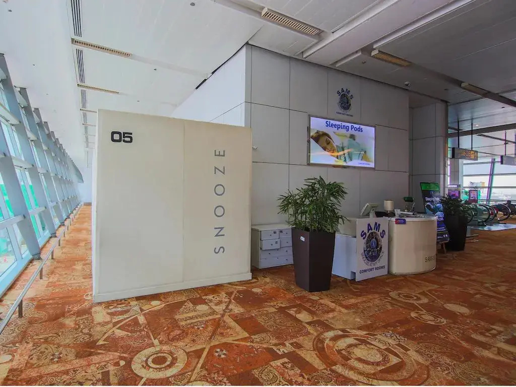 Delhi Airport Snooze - Sleeping Pods Hotel