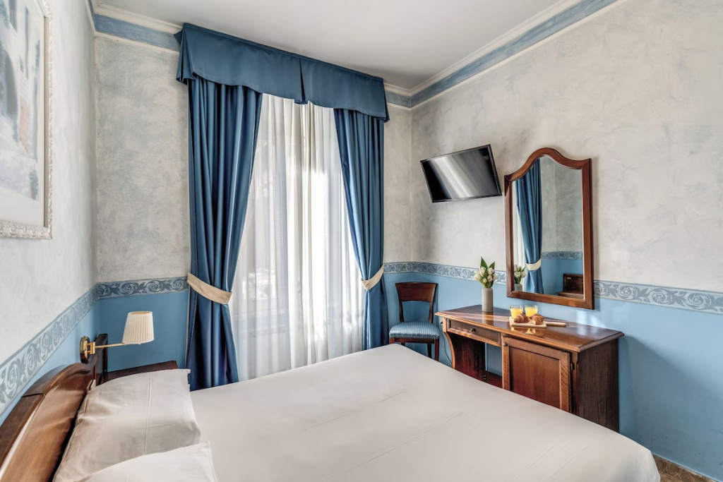 Hotel photo 8