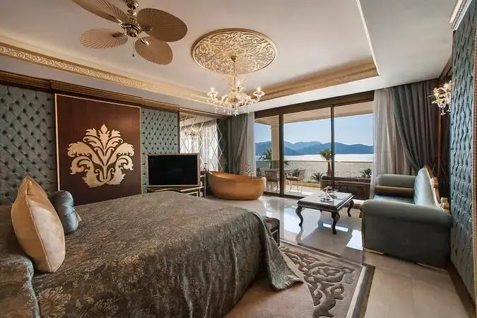 Deluxe Upper Floor Double room with sea view (twin beds)