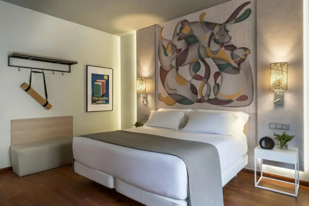 Avani Superior Double room (full double bed)