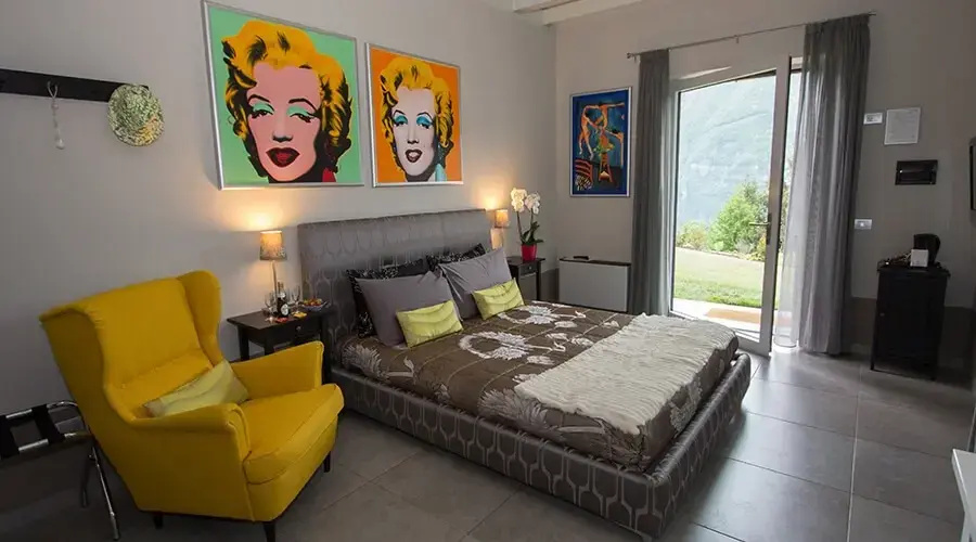 Marilyn room