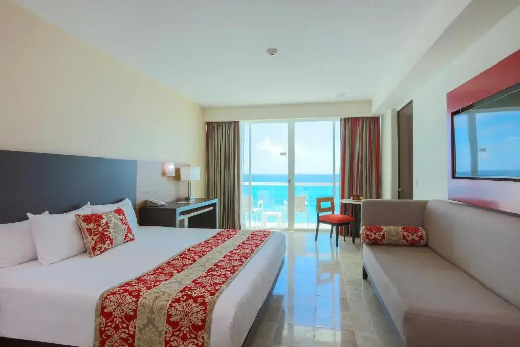 Krystal Romantic Double room with ocean view (full double bed)