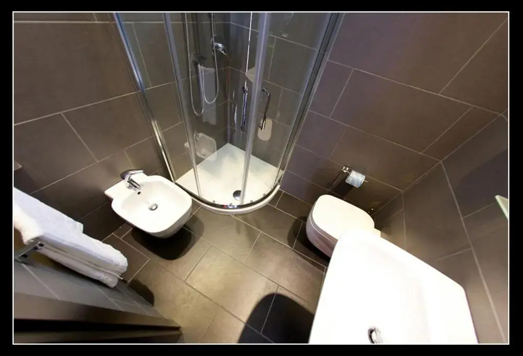 Small Double room with balcony (full double bed)