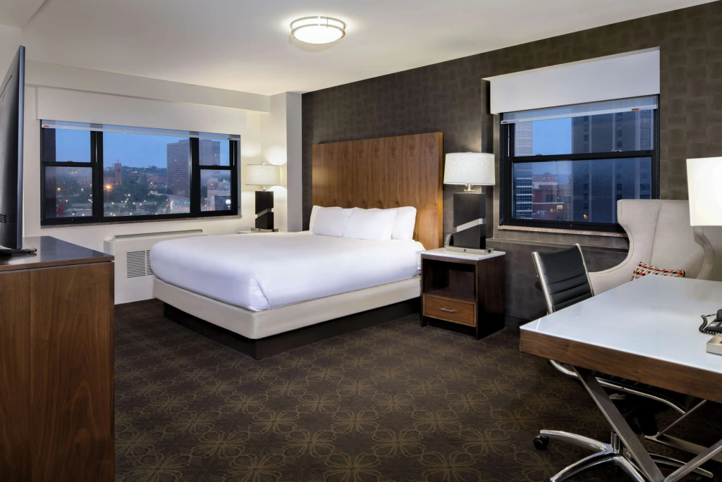 DoubleTree by Hilton Hotel & Suites Pittsburgh Downtown - Chambres