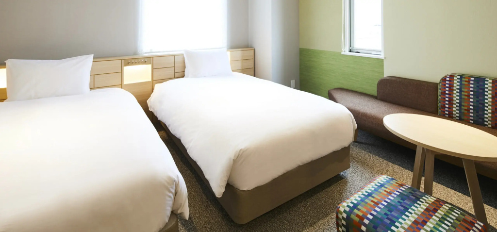 Corner Double room (twin beds)