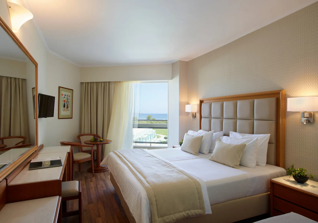 Double room with sea view (full double bed)