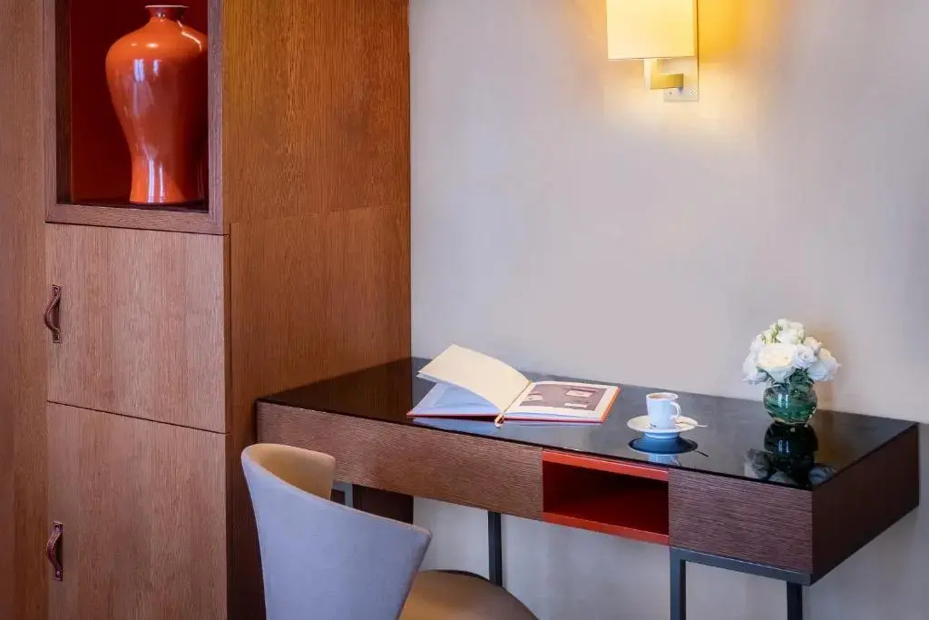 Hotel photo 12