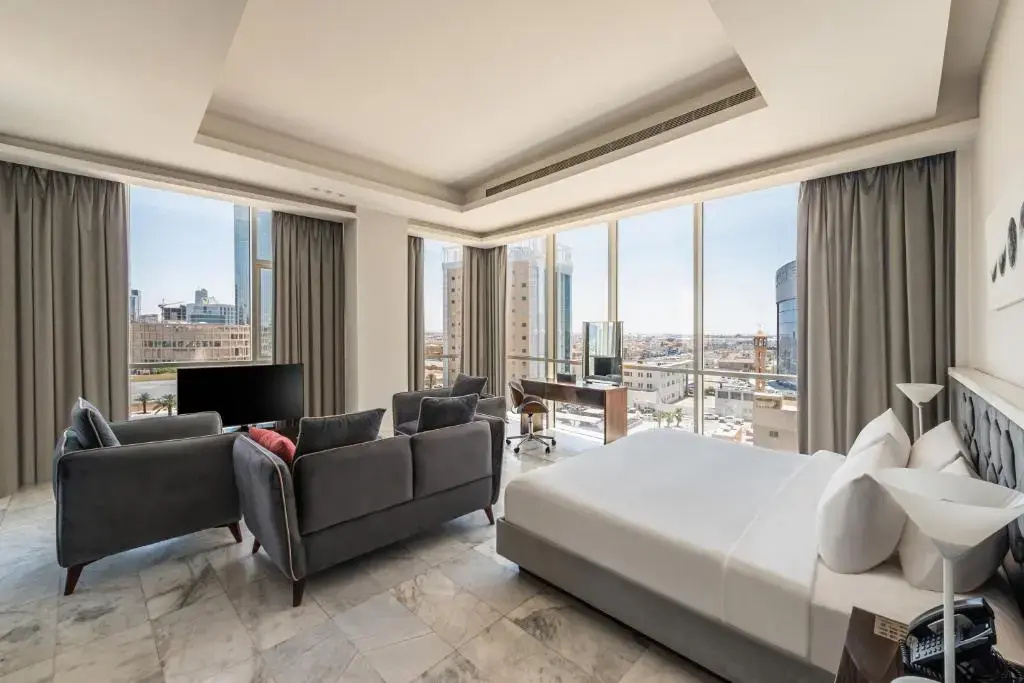 Double Junior Suite (full double bed)