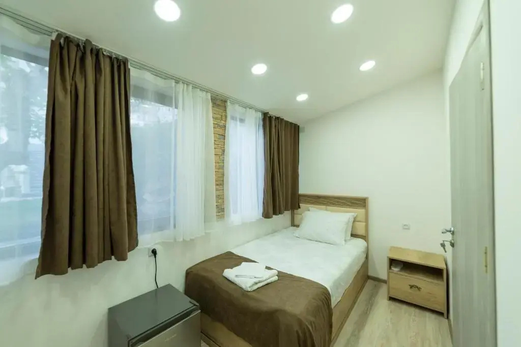 Single room with garden view