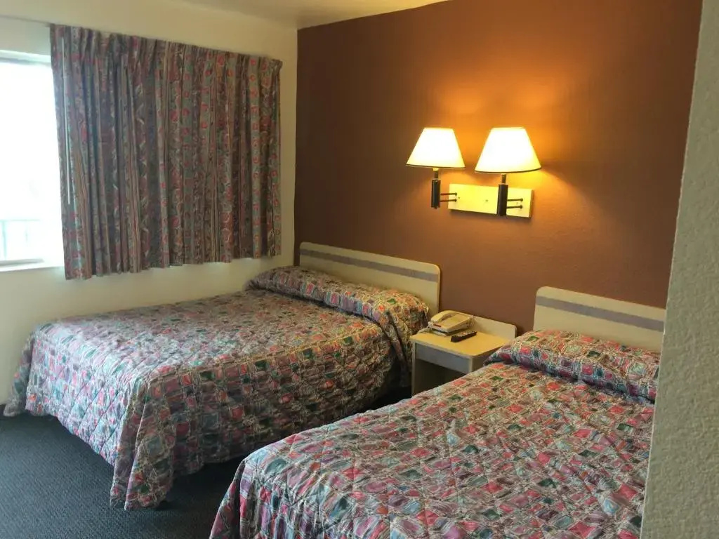 Double room (twin beds)