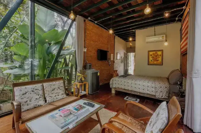 Double Villa Suite with river view (full double bed)