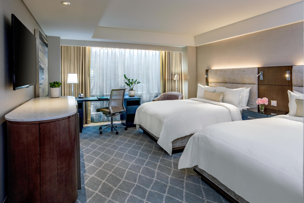 1 Bedroom Double Suite twin beds