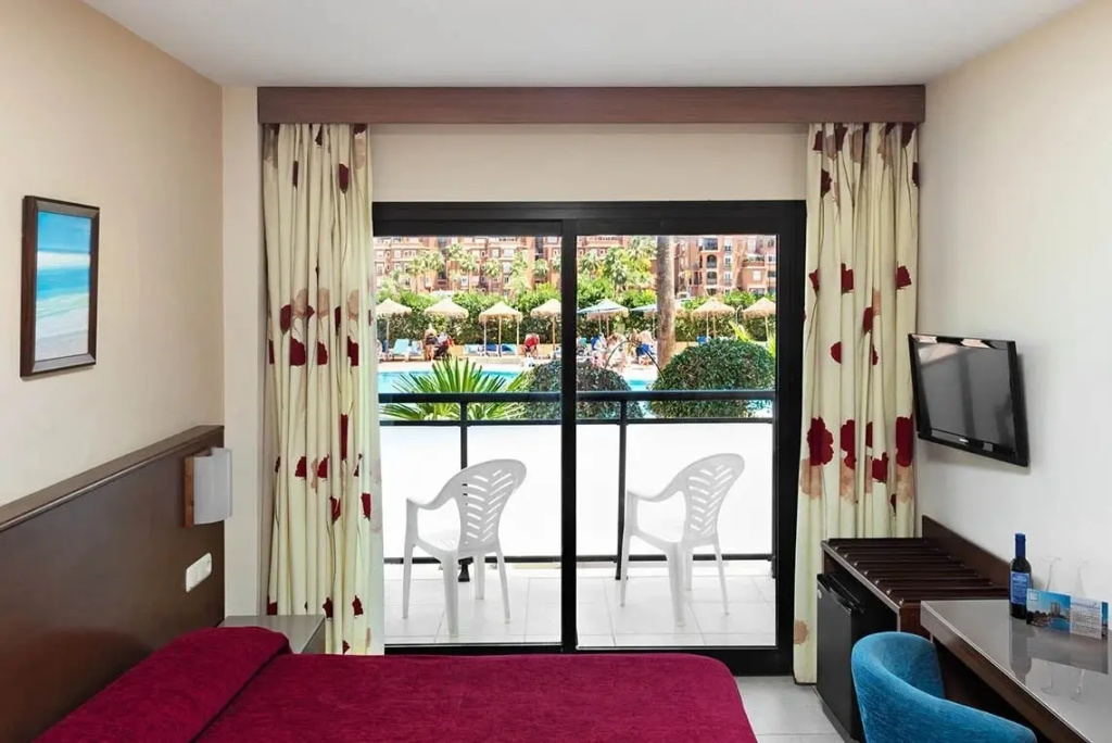 Hotel Puente Real - Chambres