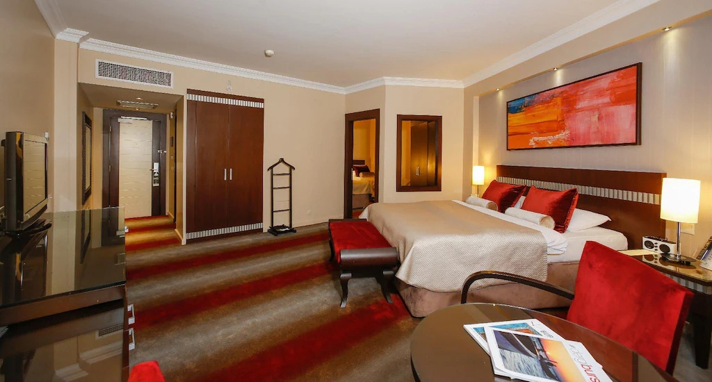 Grand Superior Family Suite