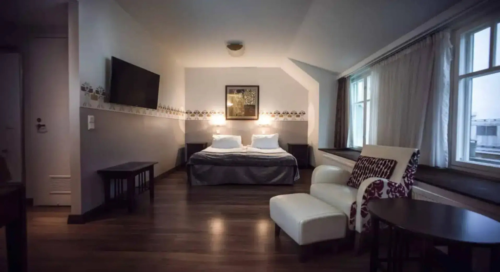 Art Nouveau Double room (full double bed)