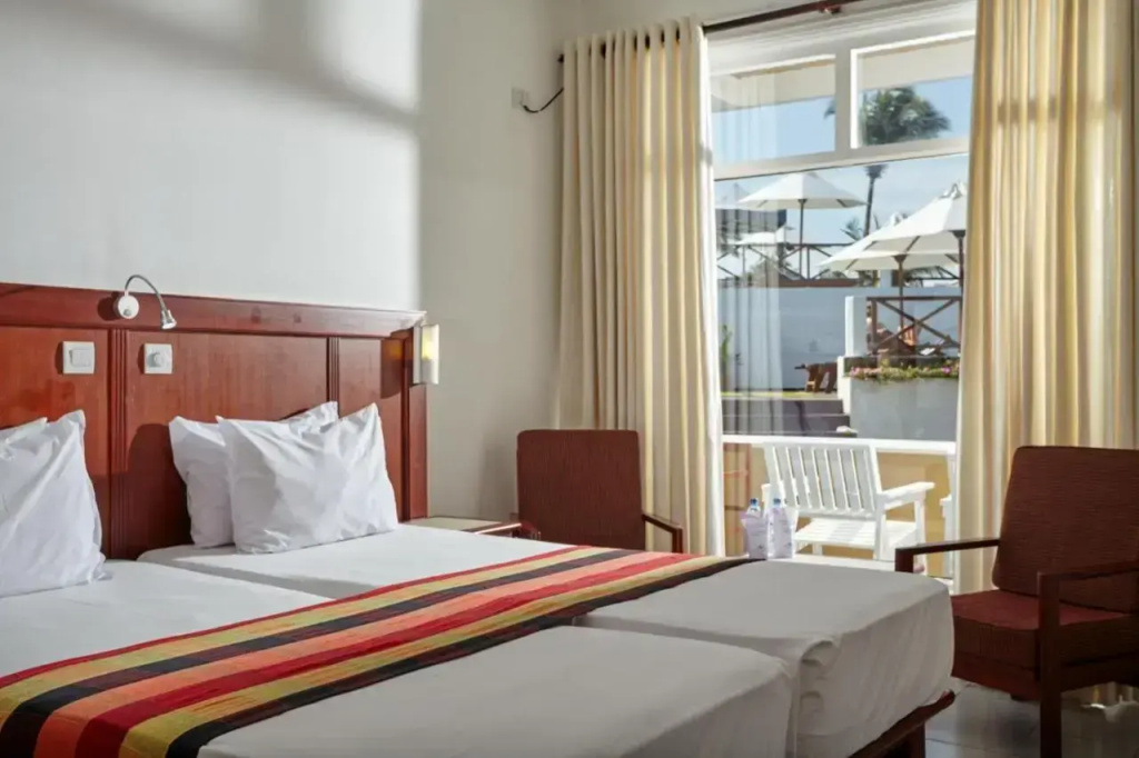 Coral Sands Hotel — фото