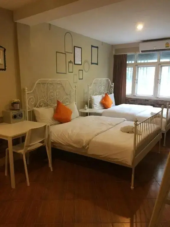Deluxe Double room (twin beds)