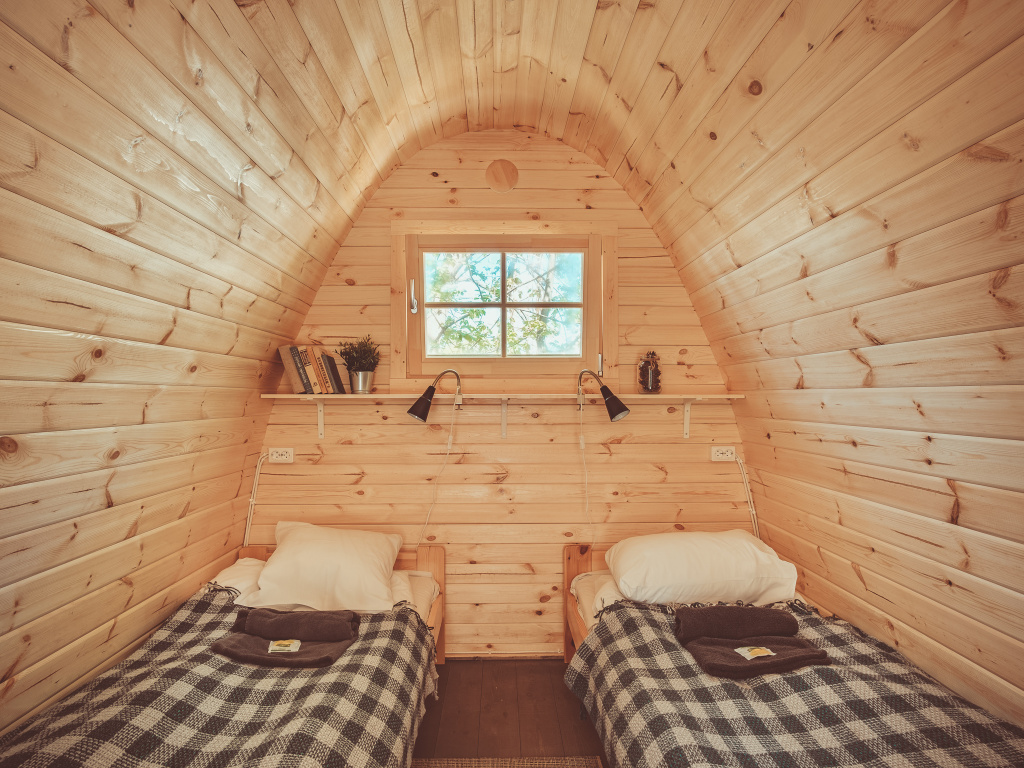 Double House (full double bed)