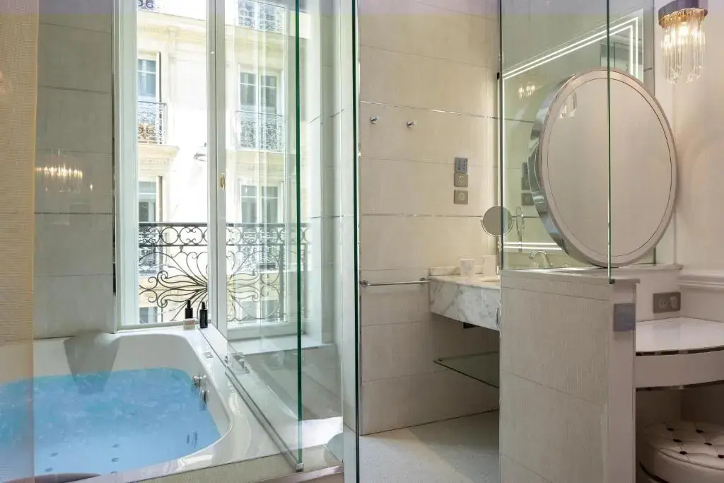 Paris j'Adore Hotel & Spa 67