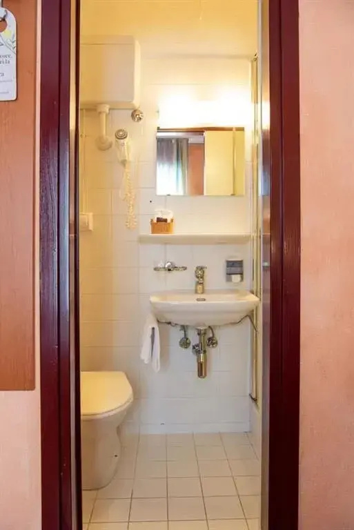 Tailormade Hotel AL GIARDINETTO Biasca - Chambres