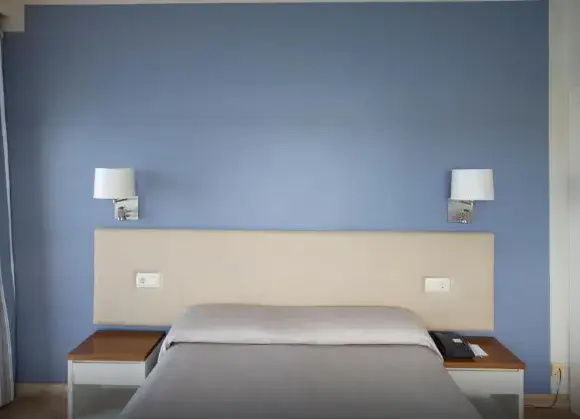 Single room with sea view