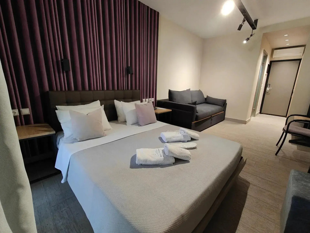 Deluxe Double Studio with sea view (full double bed)
