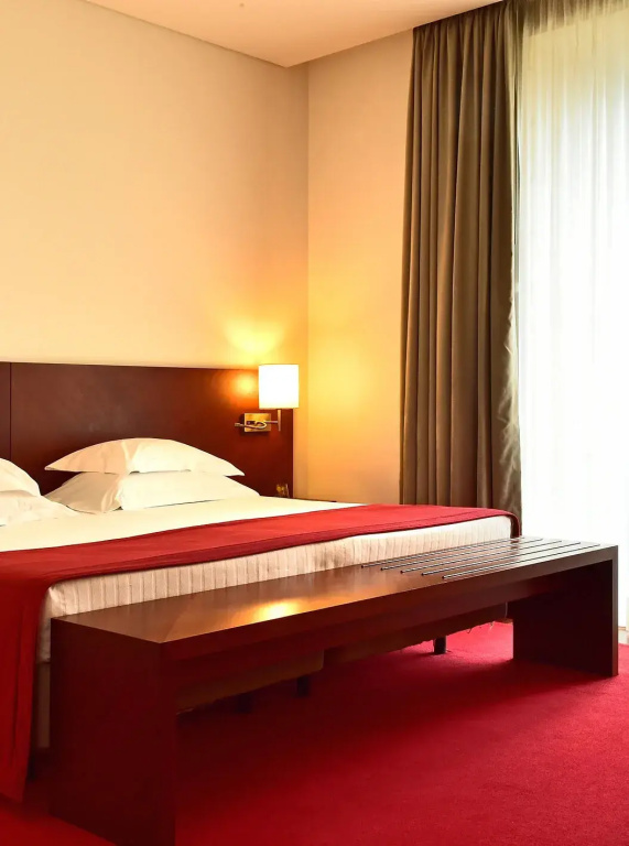 Classic Double room (full double bed)