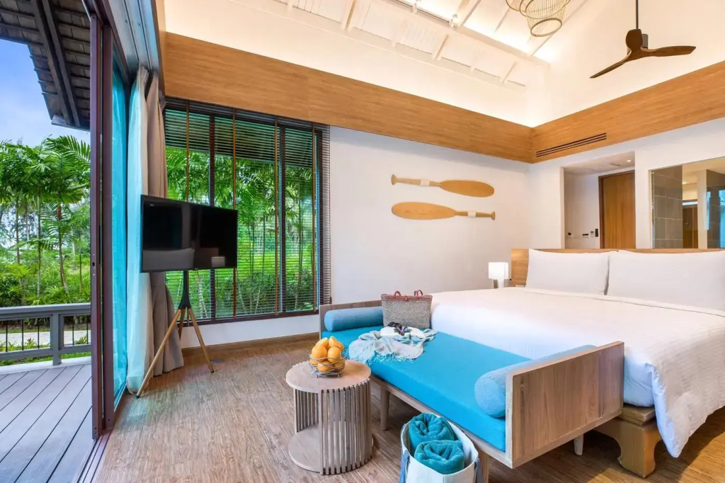 Pool Double Villa full double bed