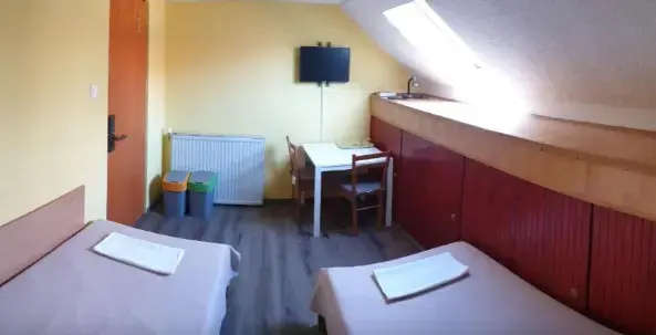 Standard Double room (twin beds)