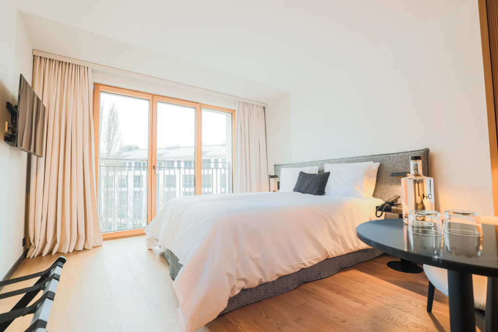 Homey Double room (full double bed)