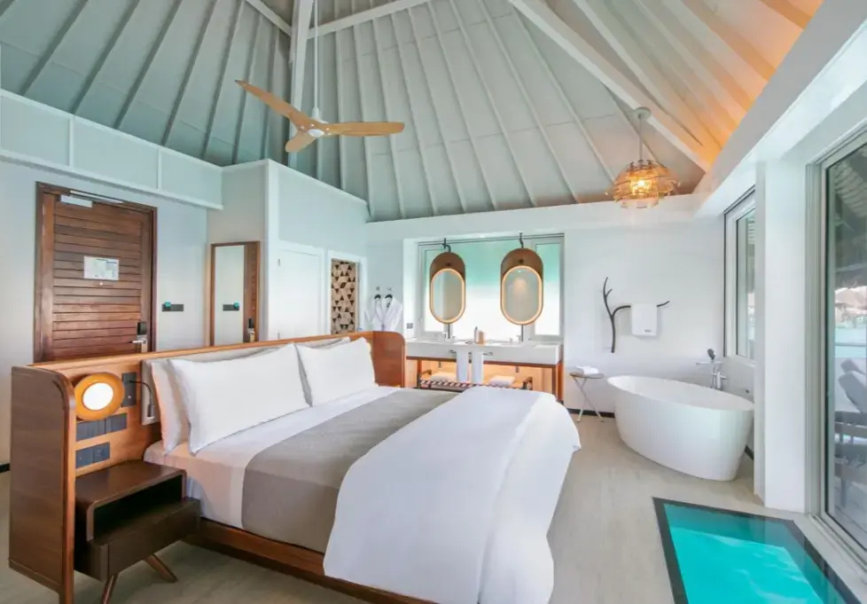 Otemanu View Overwater Plunge Pool Double Bungalow (full double bed)