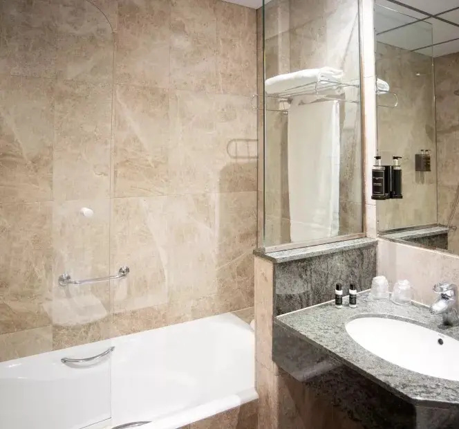Hotel Sercotel Gran Fama - Chambres