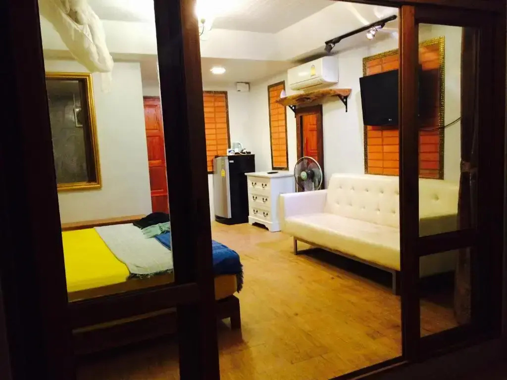 Double Bungalow with sea view (full double bed)