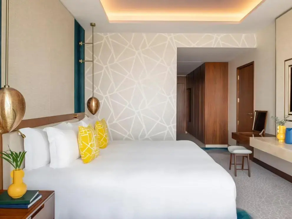 Essential High Floor room