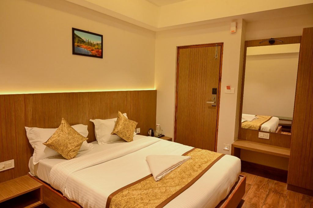 Classic Tower Double room (full double bed)
