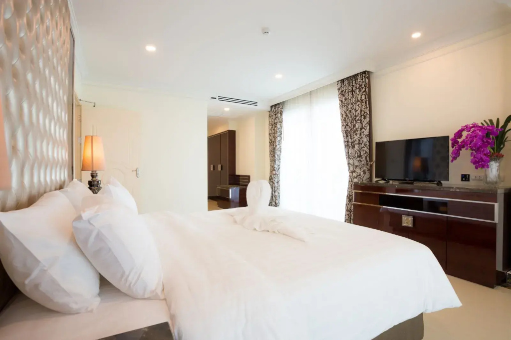 1 Bedroom Suite