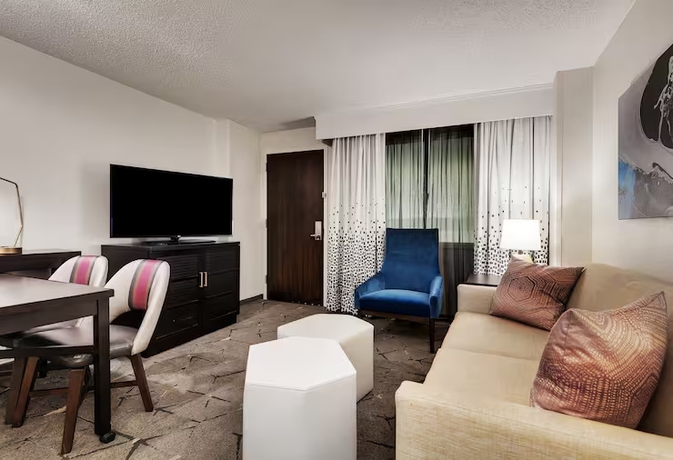 Embassy Suites by Hilton Raleigh Crabtree - Chambres