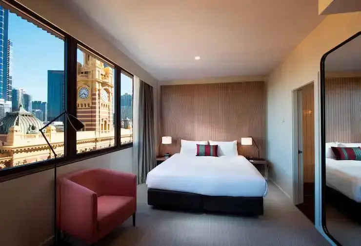Flinders Street Station View Double room (full double bed)