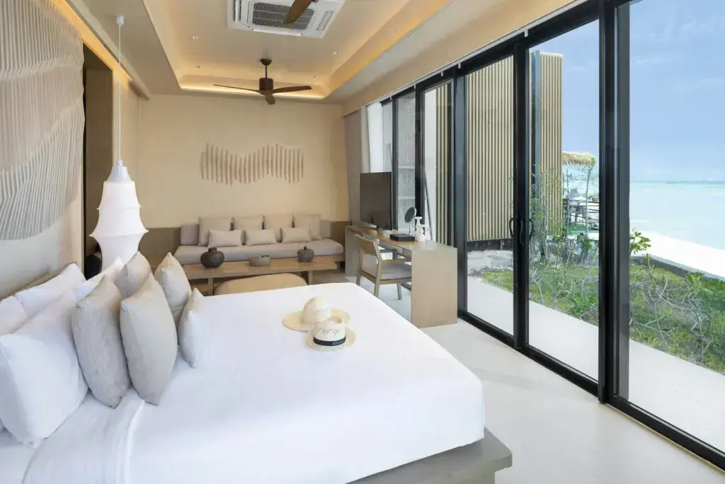 Premium Suite beachfront