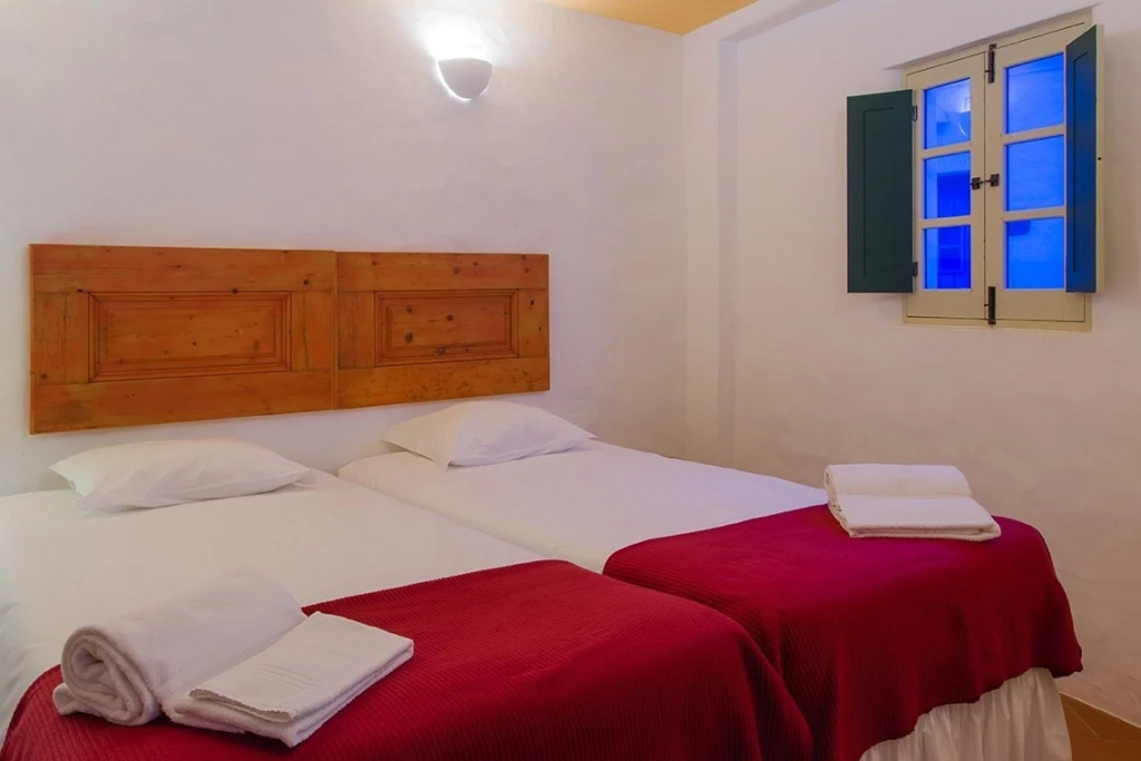 3 Bedrooms Cottage