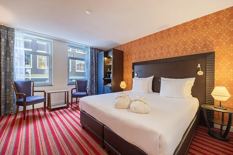 (1)Deluxe Double room (full double bed) (king size bed) at Grand Hotel Amrath Amsterdam in Amsterdam